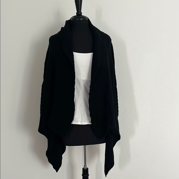 Neiman Marcus cashmere asymmetrical cardigan - Picture 1 of 14
